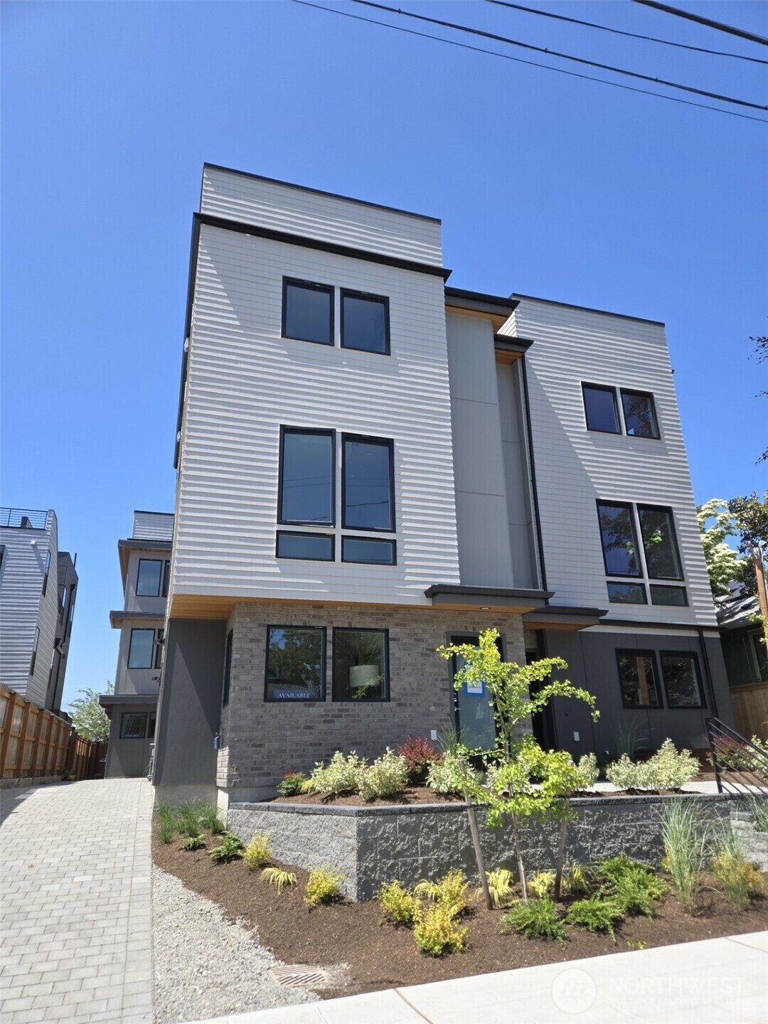 Property Photo: 4521 A Bagley Avenue N WA 98103