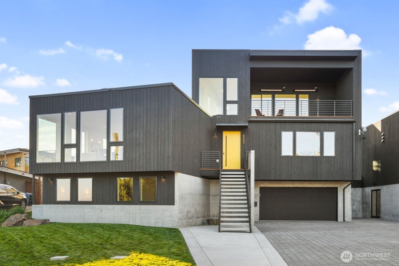 6203  52nd Avenue S  Seattle WA 98118 photo
