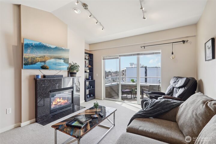 Property Photo: 1 Broadway 721 WA 98402