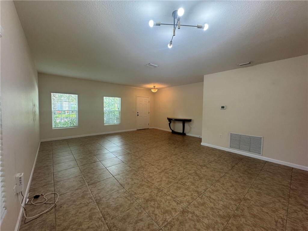 Property Photo: 1300 Lexington Square SW FL 32962