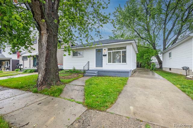 Property Photo: 44 W Mahan Avenue MI 48030