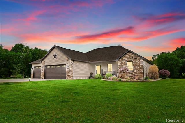 Property Photo: 6035 Beard Road MI 48418