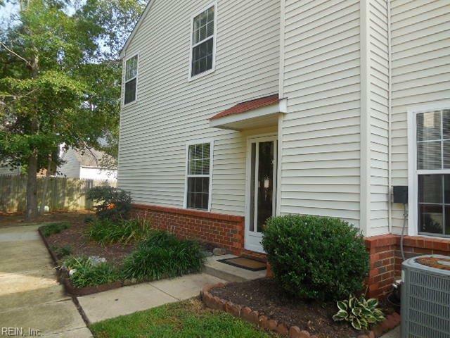Property Photo: 205 Quarter Trl C VA 23608