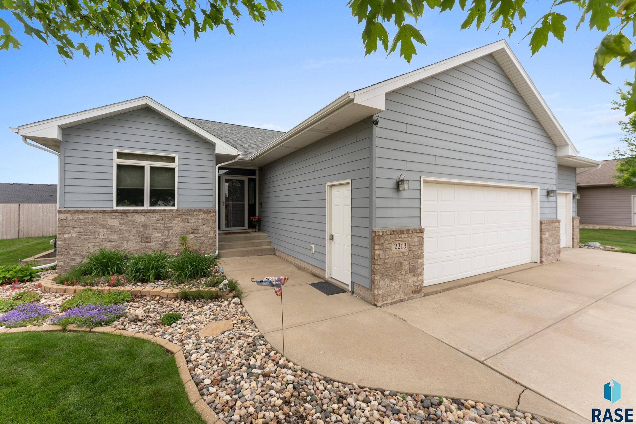 Property Photo:  2213 S Purdue Ave  SD 57106 