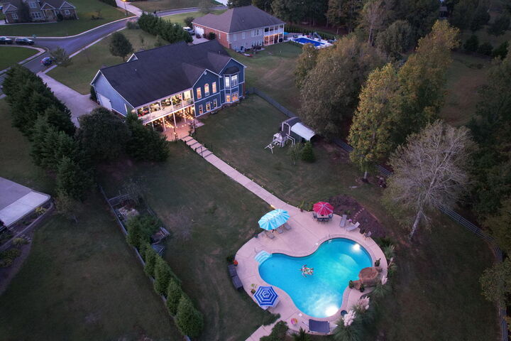 180 Twin Creeks Drive NW  Cleveland TN 37312 photo