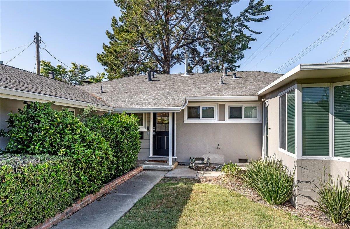 Property Photo:  2725 Newhall Street  CA 95050 
