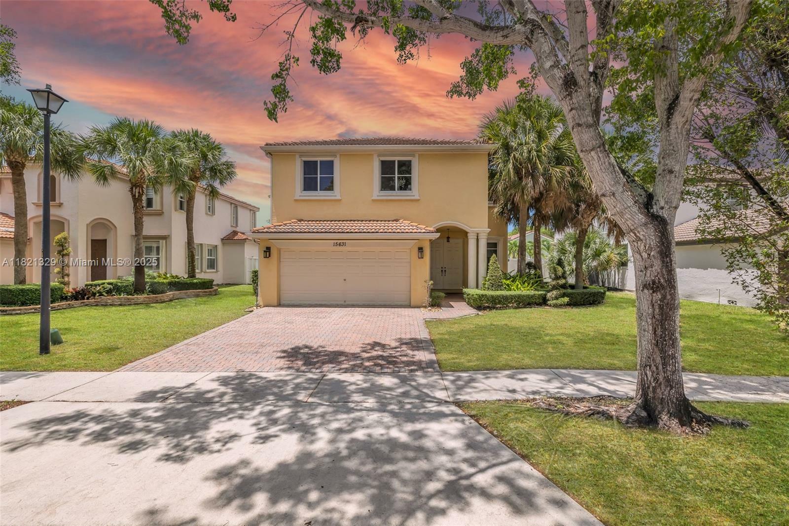 Property Photo: 15631 SW 53rd St FL 33027