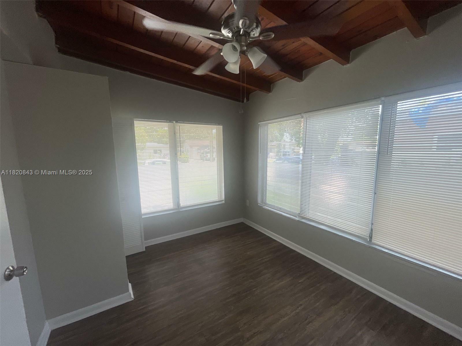 Property Photo: 6428 Plunkett St FL 33023
