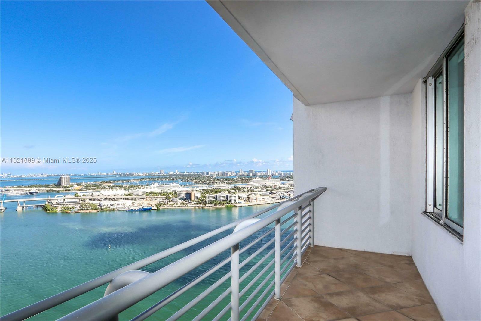 Property Photo: 335 S Biscayne Blvd 3510 FL 33131