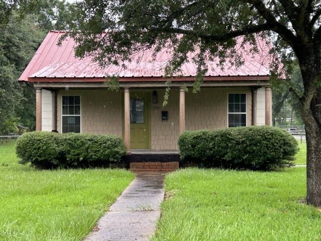 Property Photo: 5119 33rd St TX 77619