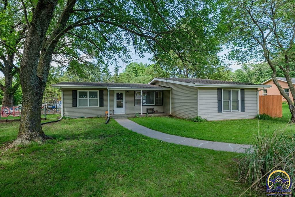 1930 NW 35th St  Topeka KS 66618 photo