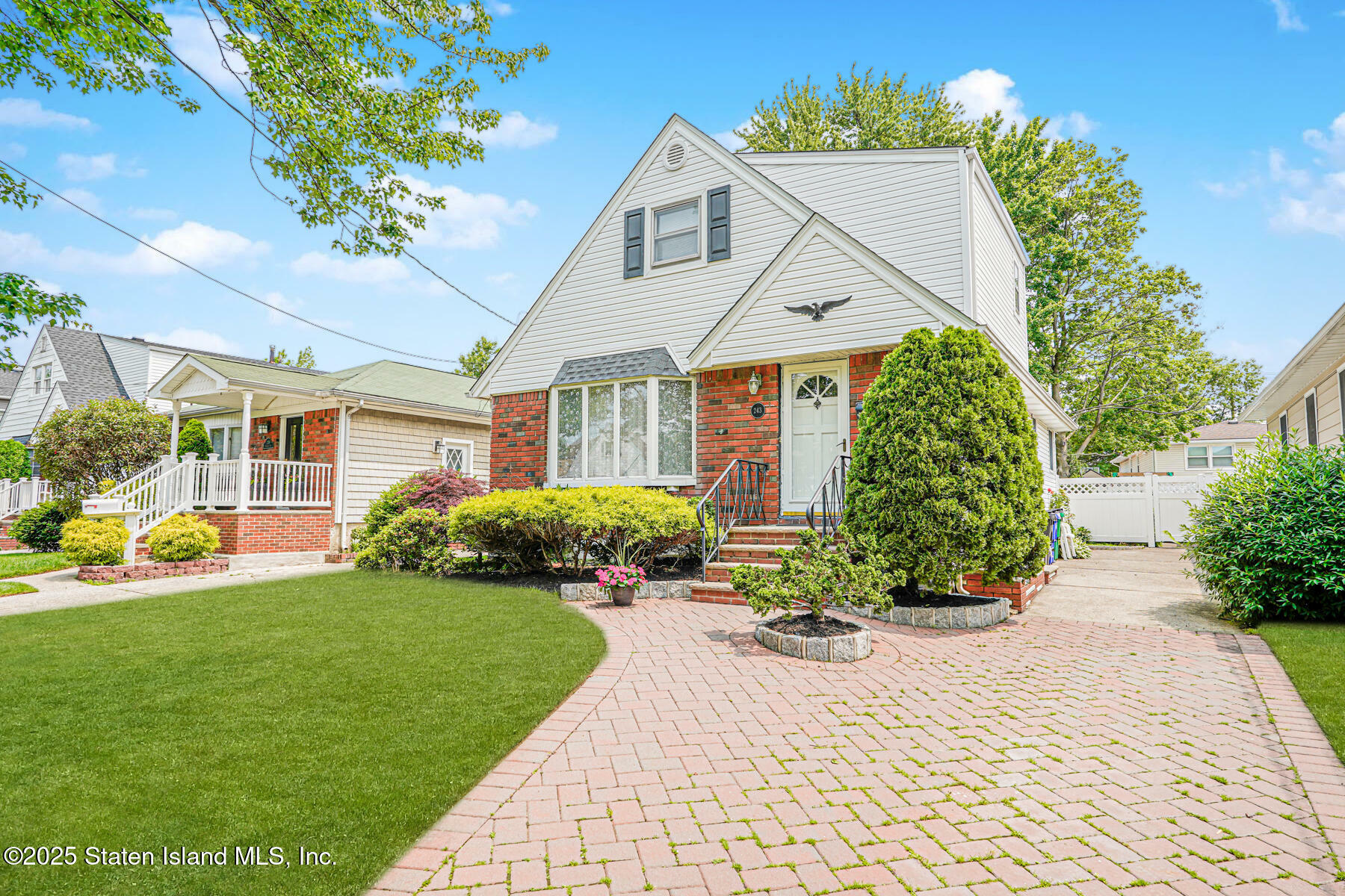 Property Photo:  243 Seidman Avenue  NY 10312 