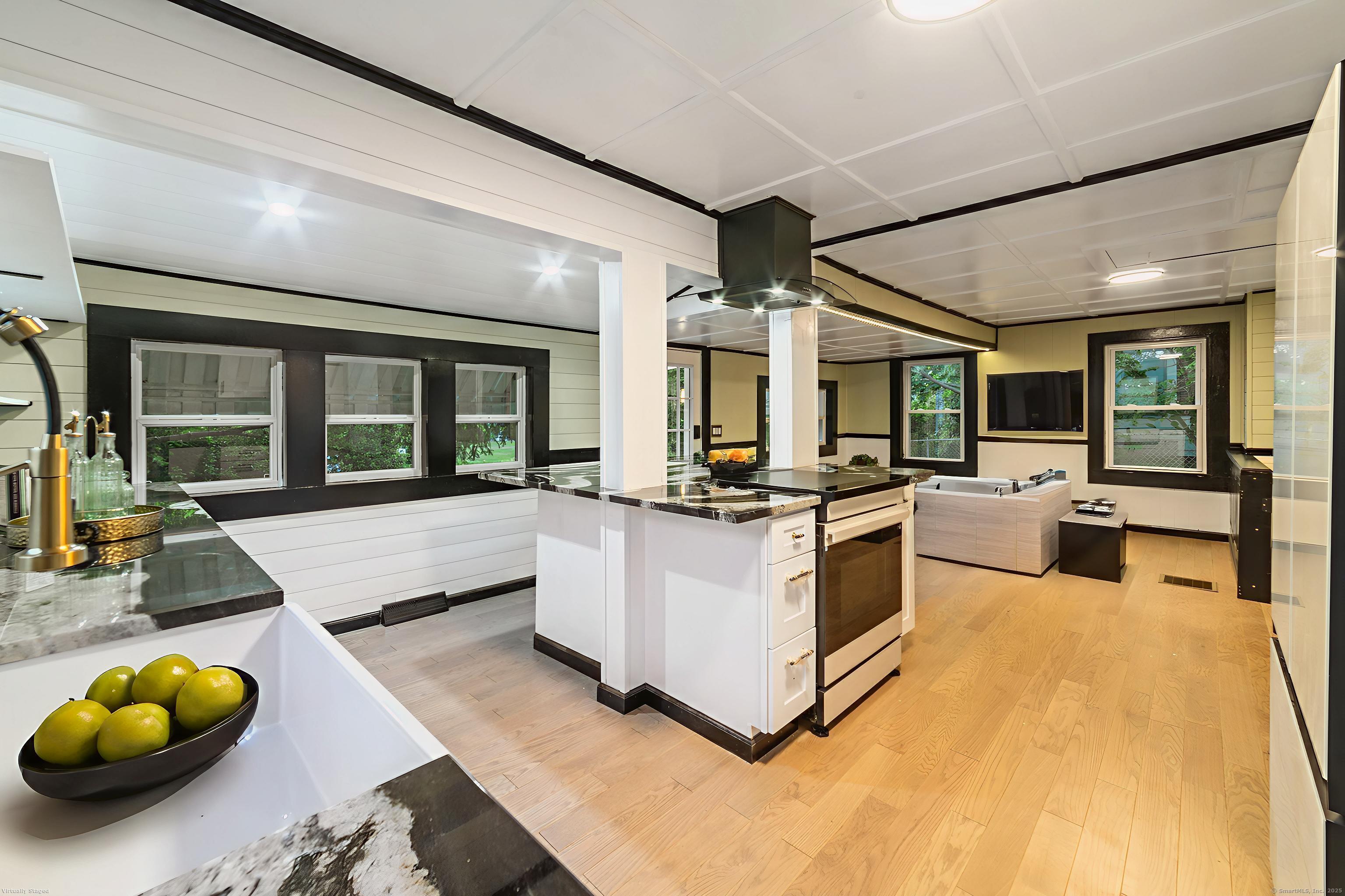 Property Photo: 486 Barlow Street CT 06010