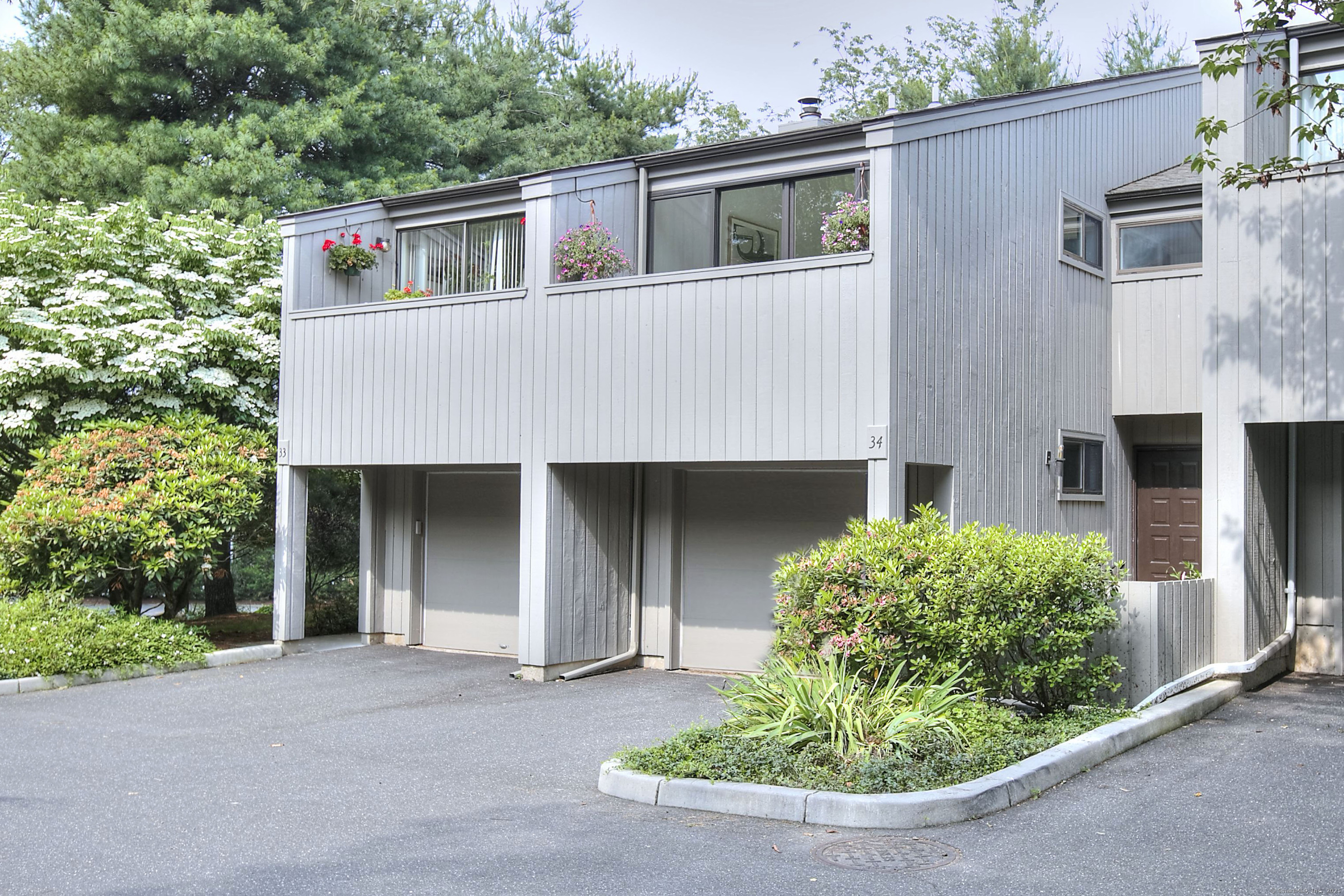 Property Photo: 34 Whitney Glen 34 CT 06880