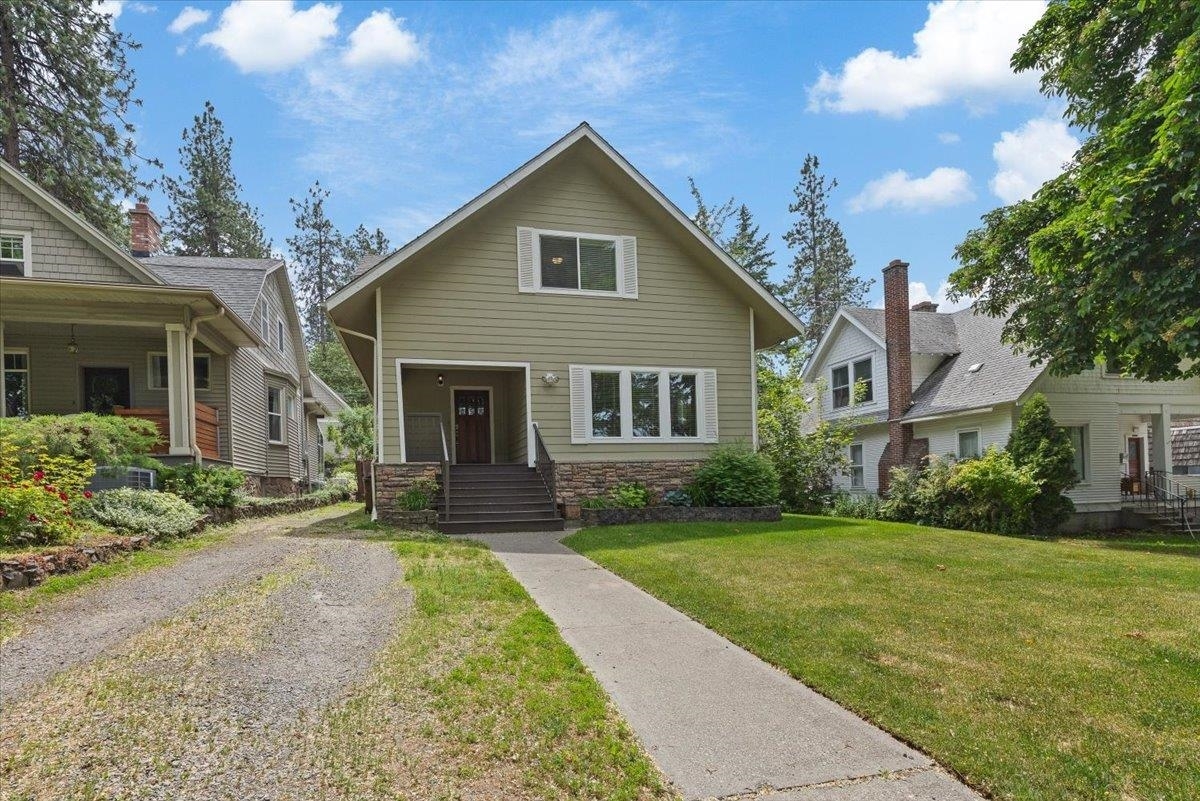 Property Photo: 1007 W 15th Ave WA 99203