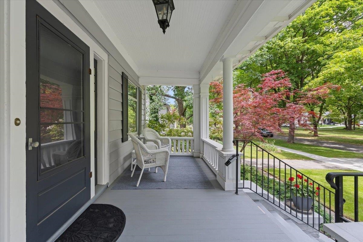 Property Photo: 2612 S Manito Blvd WA 99203