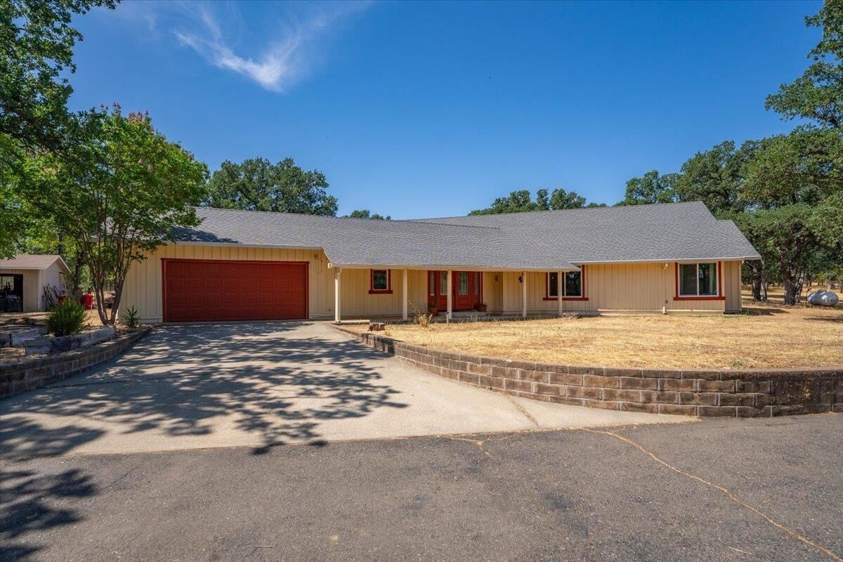 Property Photo: 13185 Montecito Road CA 96080