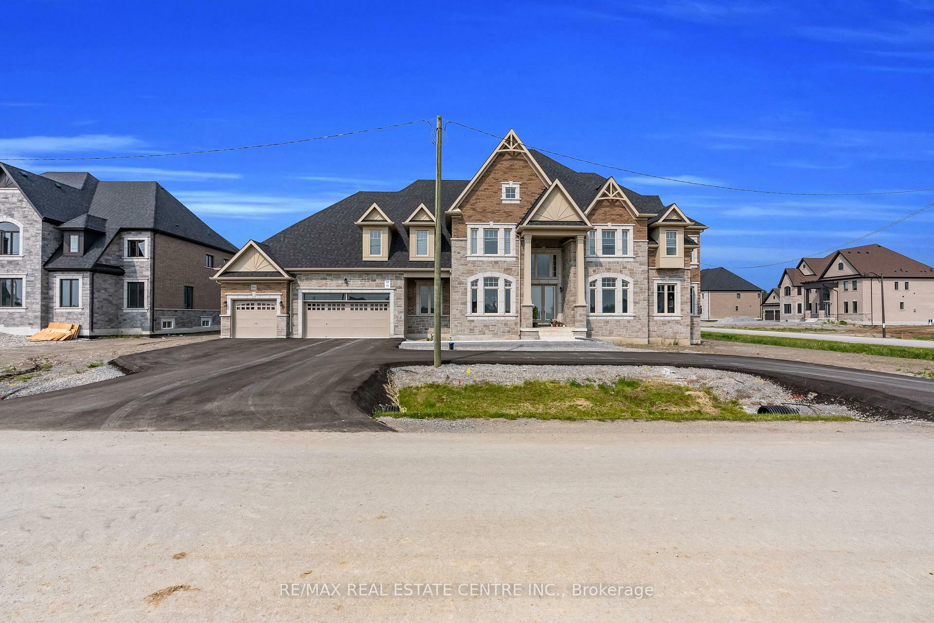 Property Photo: 86 Green Gables Crescent ON L4A 5G4
