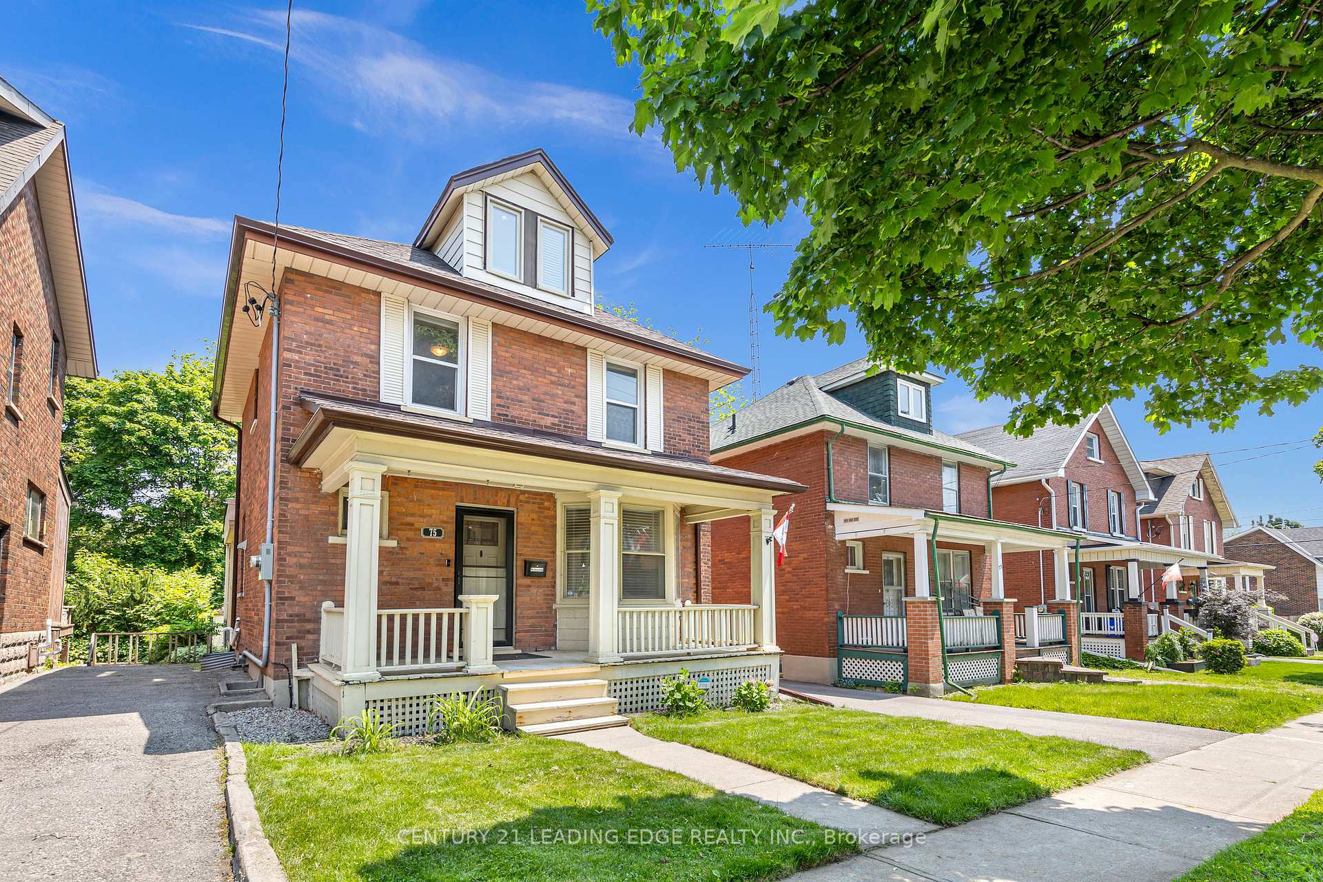 75 Oshawa Boulevard N  Oshawa ON L1G 5S4 photo