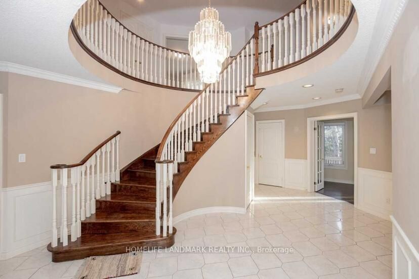 Property Photo: 46 Green Ash Crescent ON L4B 3S1