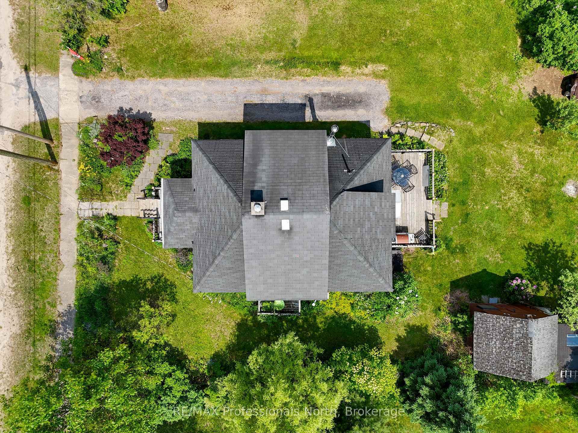 Property Photo: 2191 Stisted Road S ON P0A 1Y0