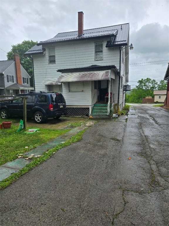 Property Photo: 615 Morgantown Road PA 15401