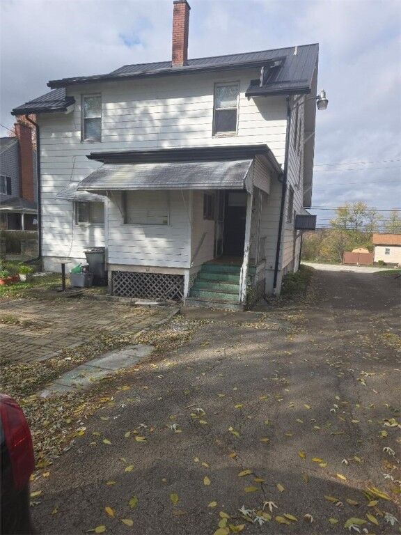 Property Photo:  615 Morgantown Road  PA 15401 