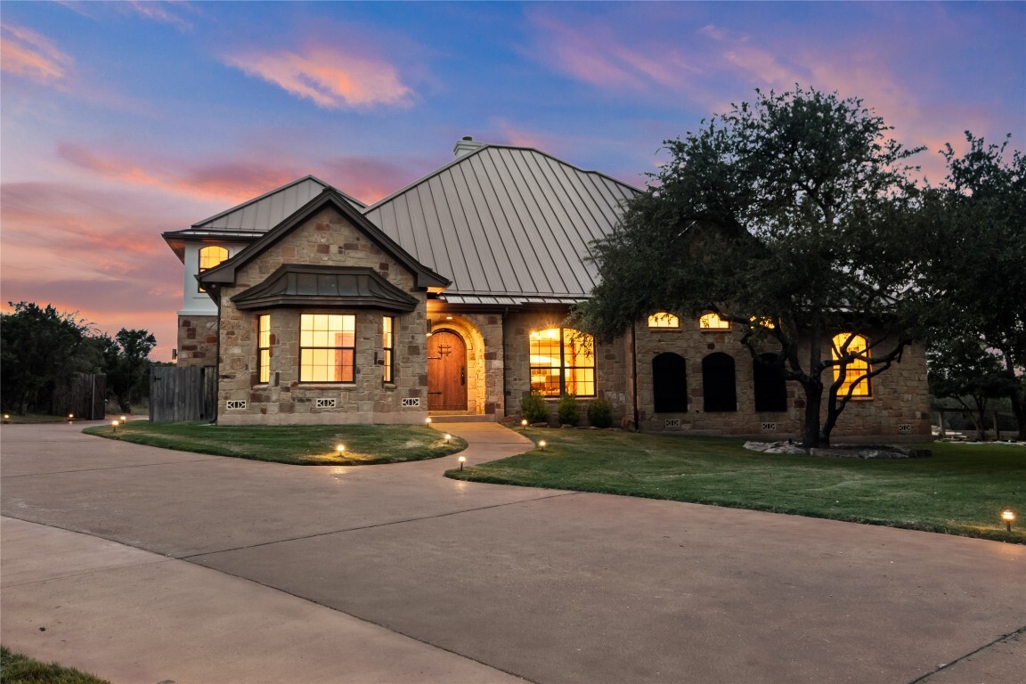 Property Photo:  201 N Canyonwood Drive  TX 78620 