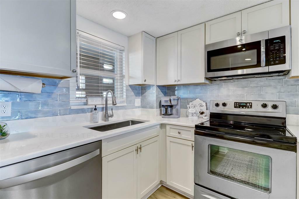 Property Photo: 3350 Fletcher Avenue FL 32034