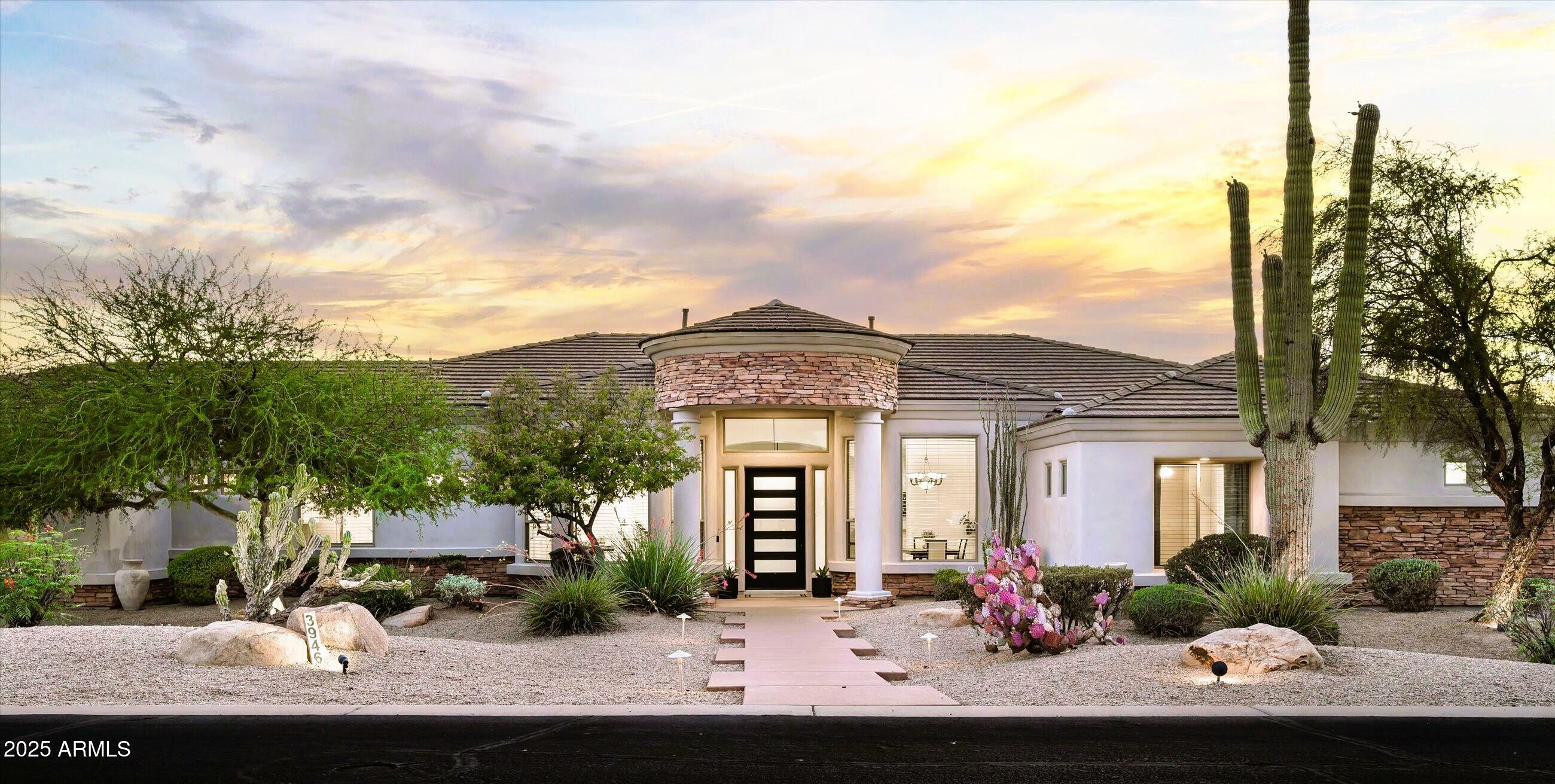 Property Photo: 3946 N Pinnacle Hills Circle AZ 85207