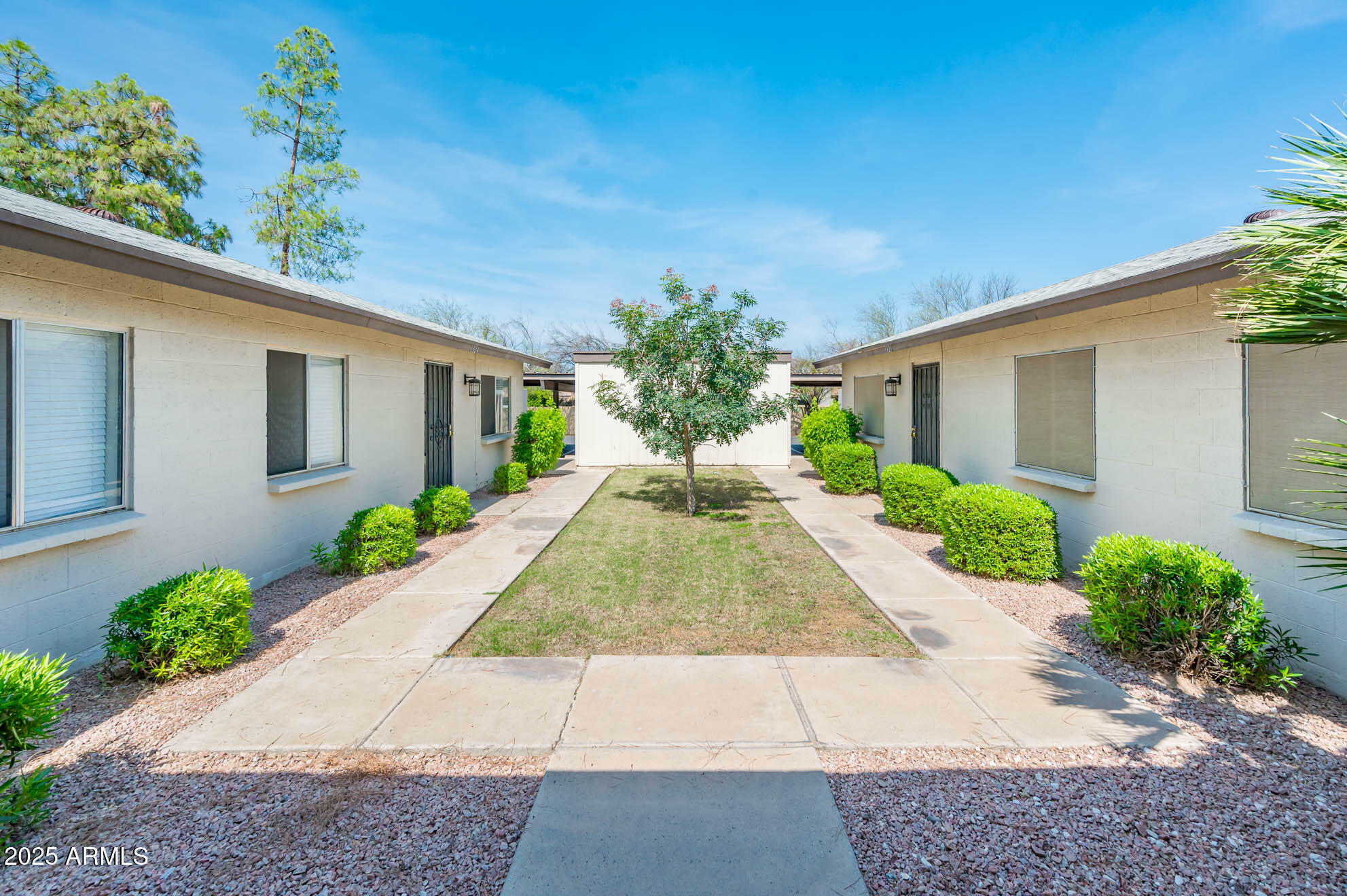 Property Photo:  3324 S Parkside Drive  AZ 85282 
