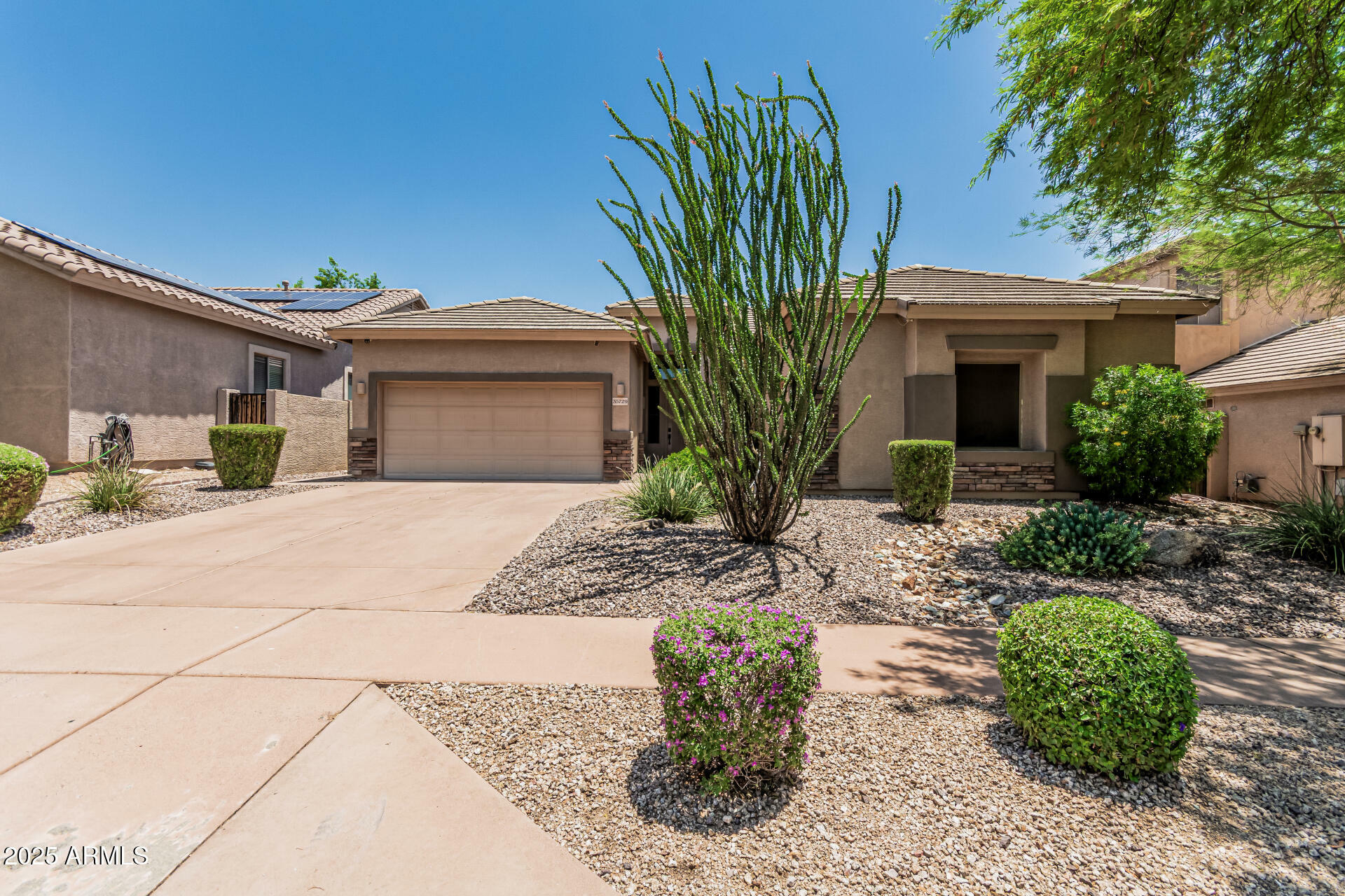 Property Photo: 35729 N 32nd Avenue AZ 85086
