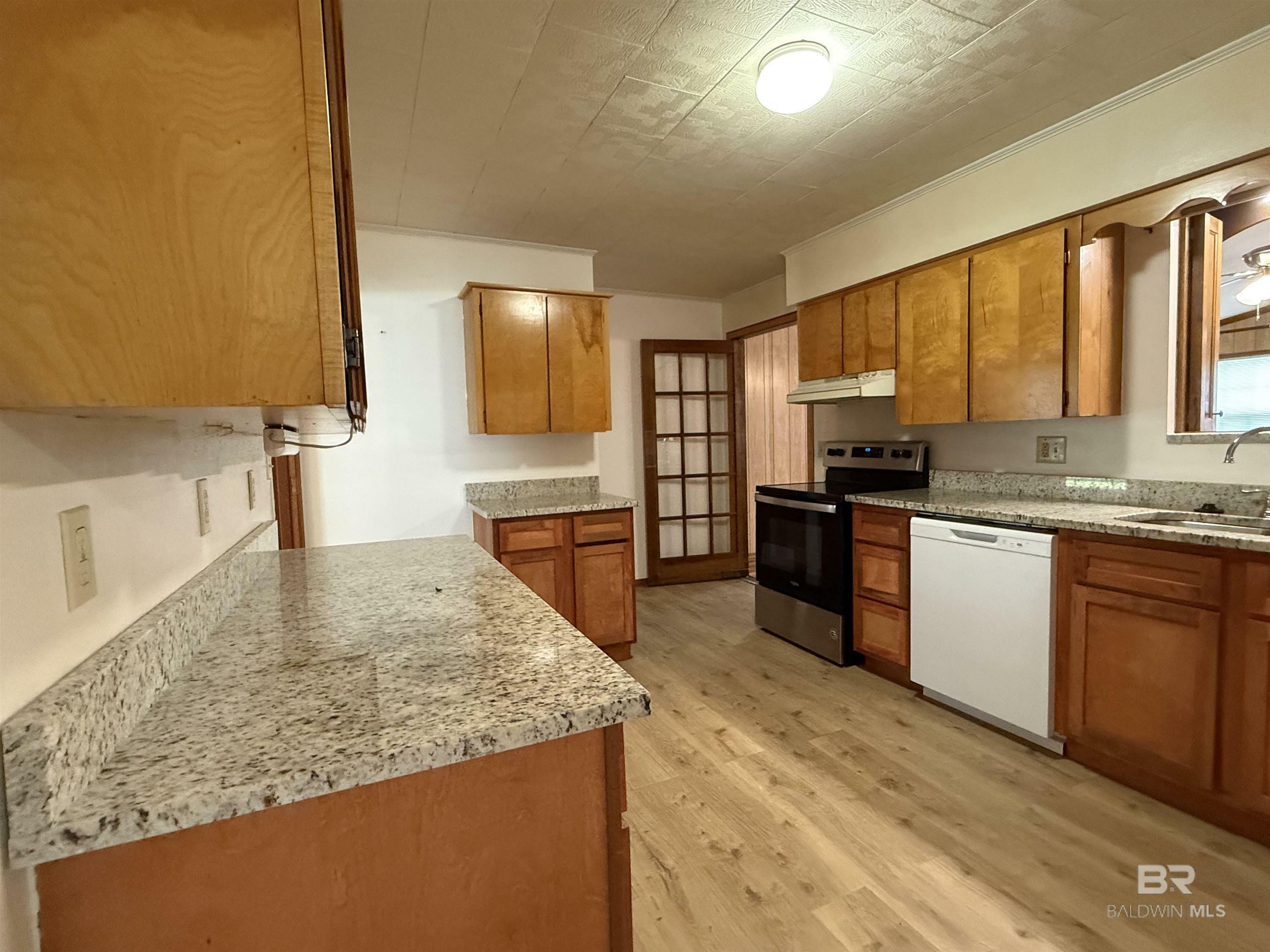 Property Photo: 215 W Palm Avenue AL 36535
