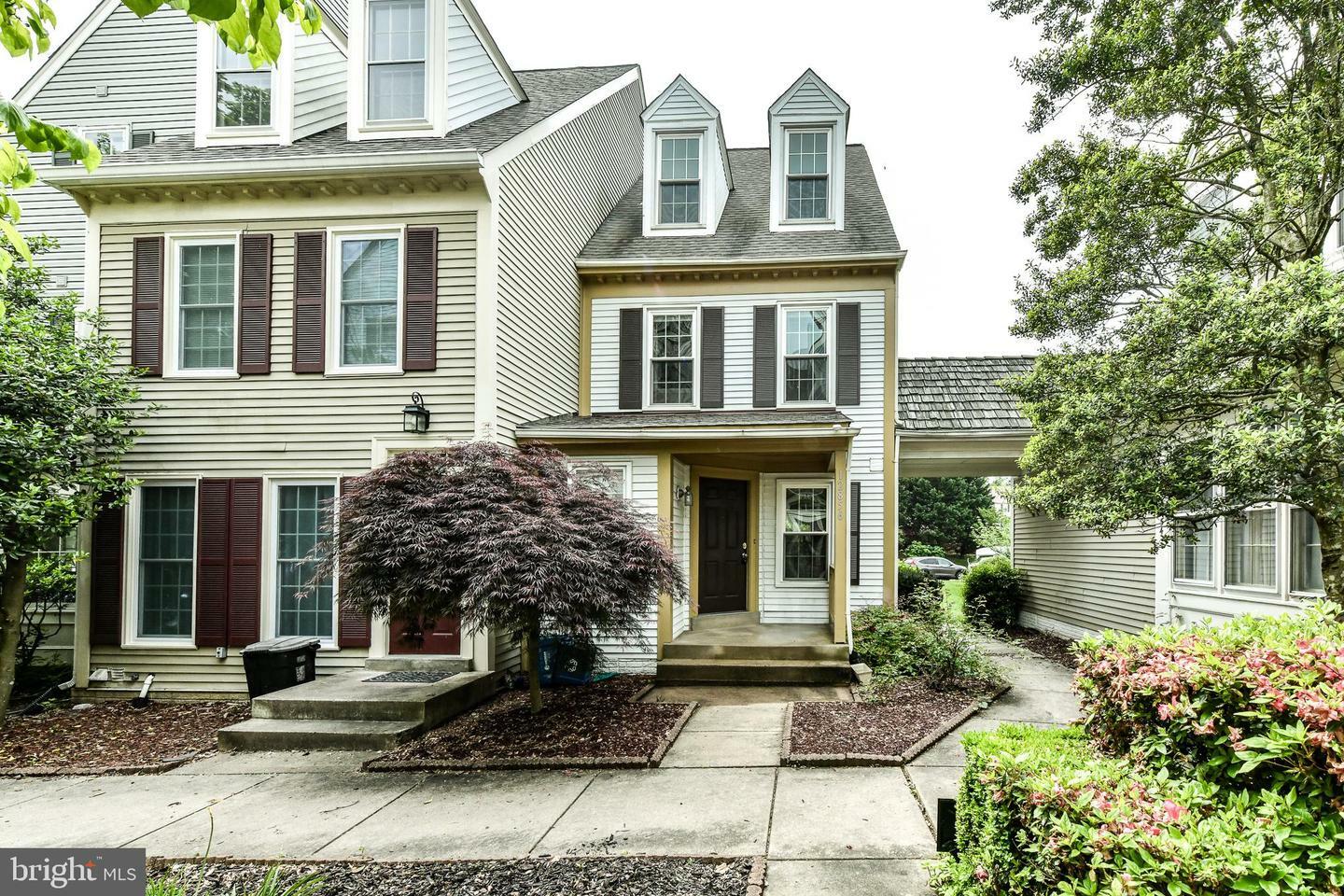 Property Photo: 12856 Mill Brook Court VA 22192