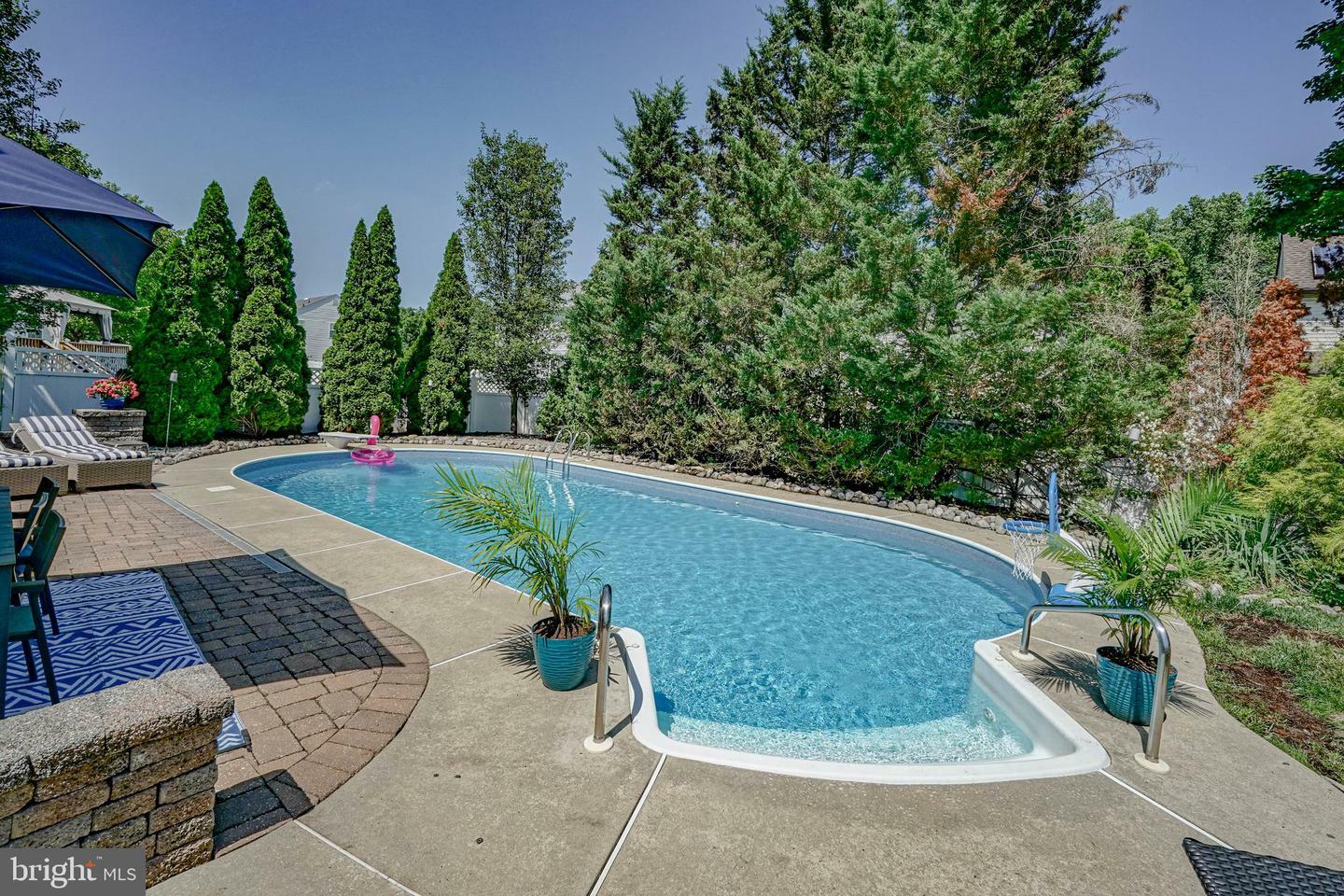 Property Photo: 102 Wildflower Ct NJ 08090