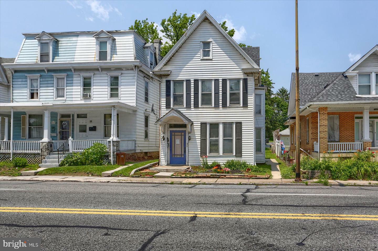 Property Photo: 2516 Walnut Street PA 17103