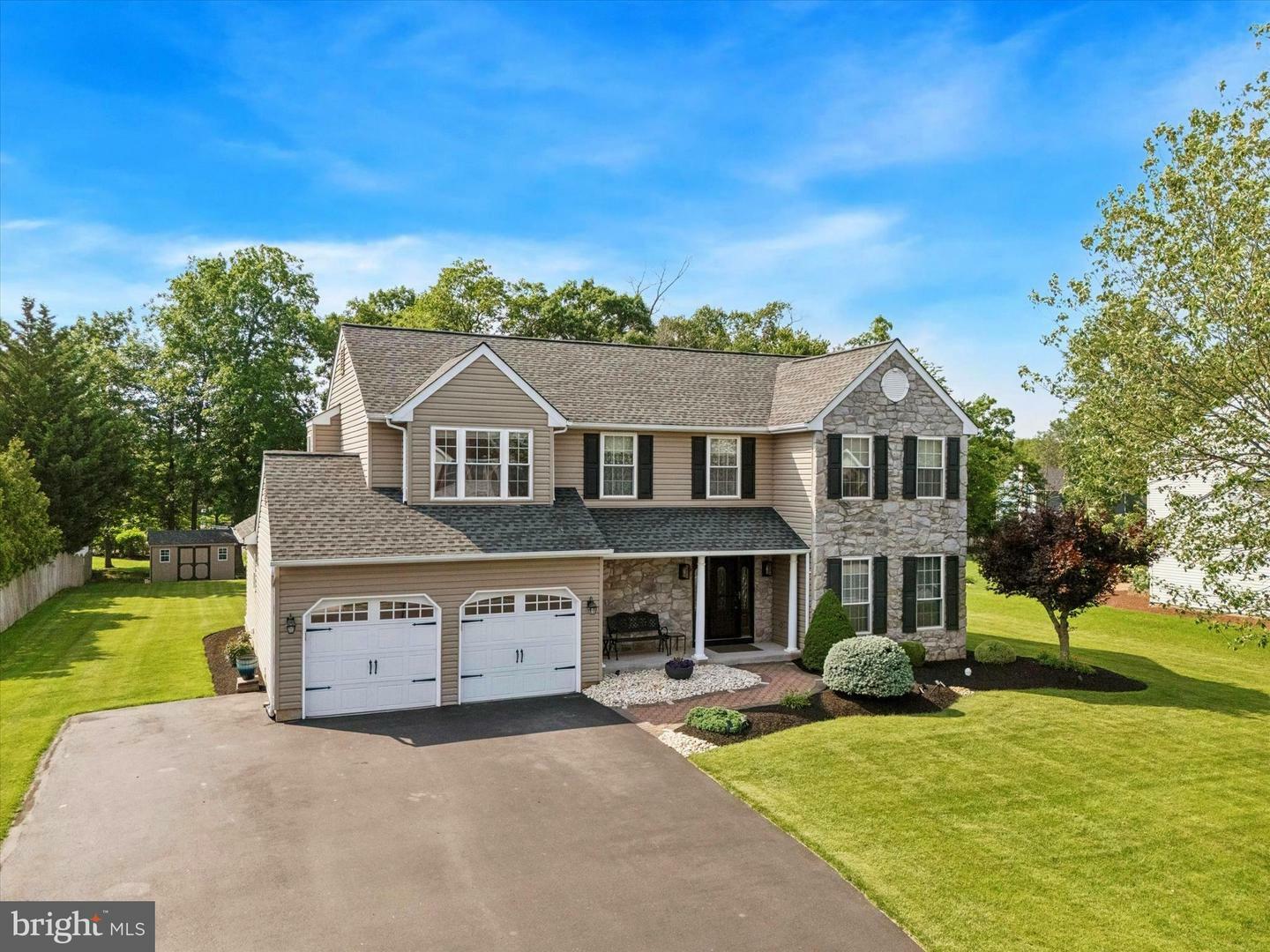 Property Photo: 1447 Bentley Drive PA 18976