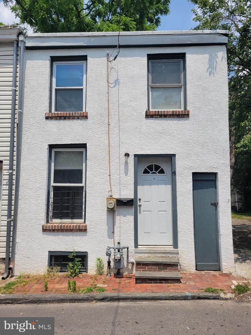 Property Photo:  19 E Blackberry Alley  PA 19401