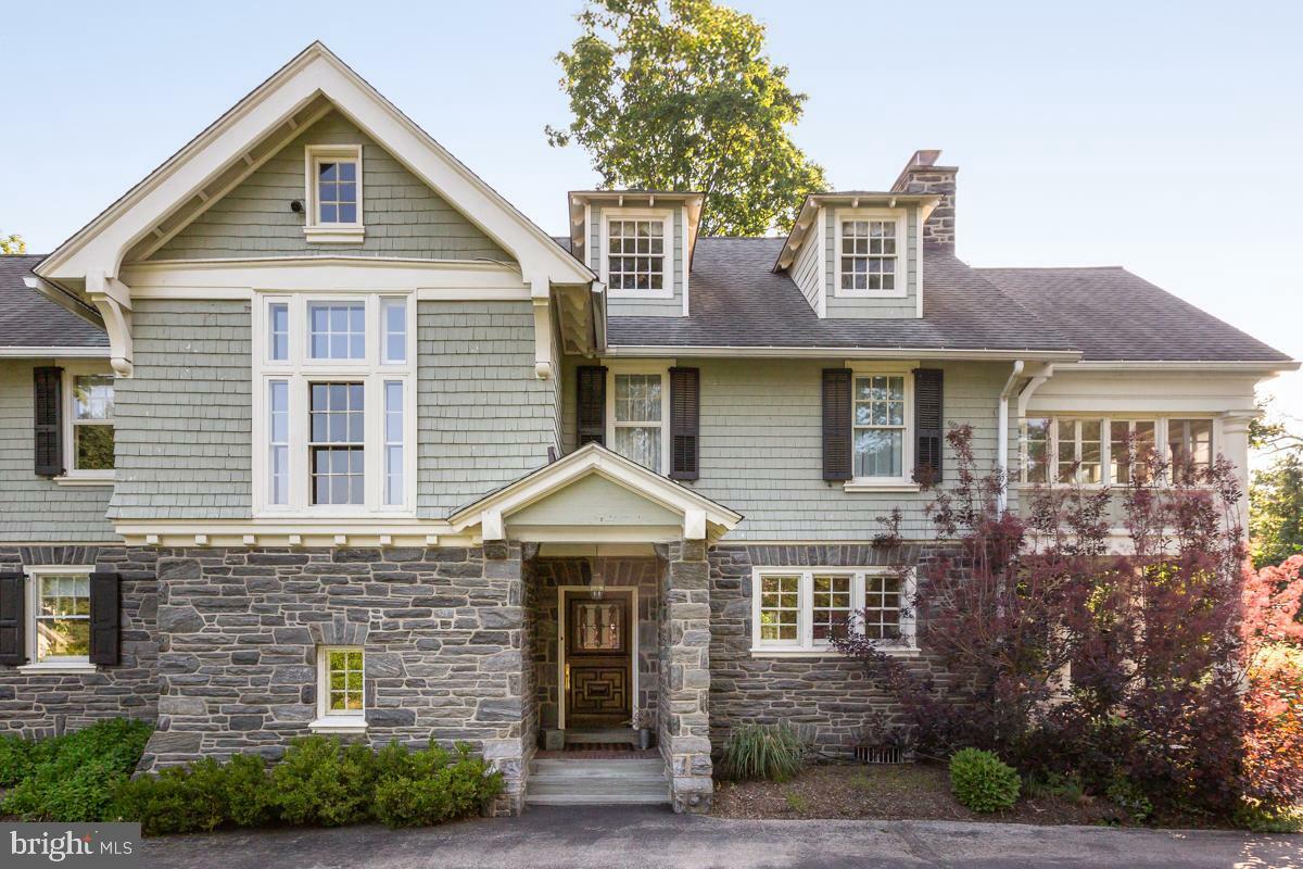 Property Photo: 673 Ardmore Avenue PA 19003