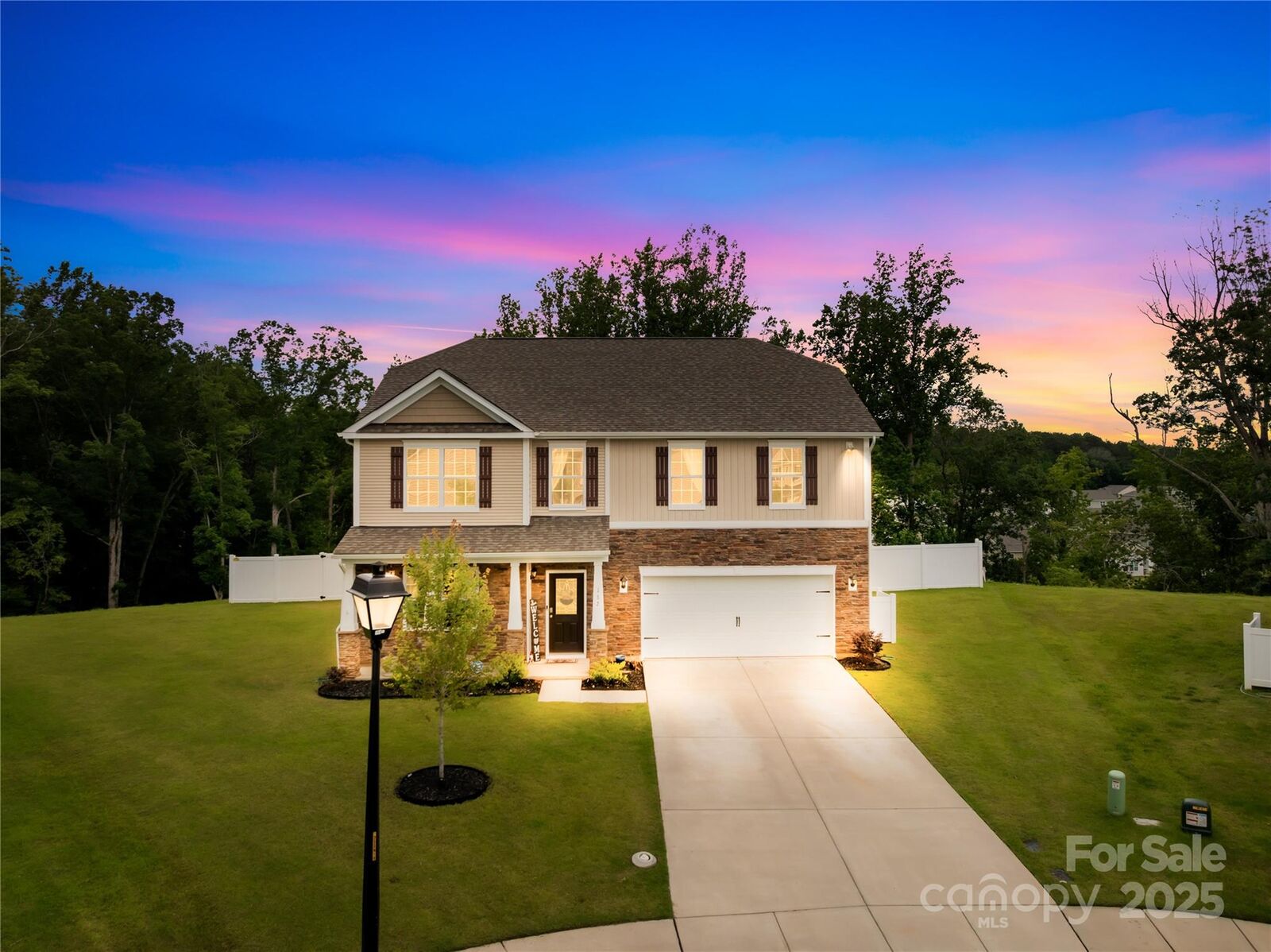 Property Photo: 132 Sycamore Crossing Court NC 28097