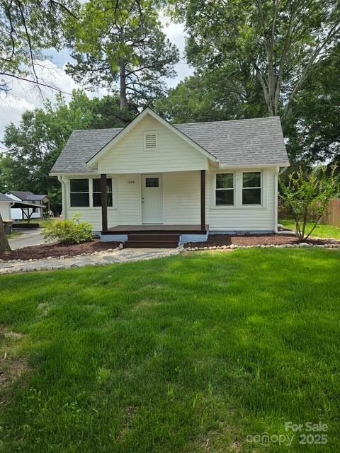 Property Photo:  1208 Martin Luther King Avenue  NC 28083 