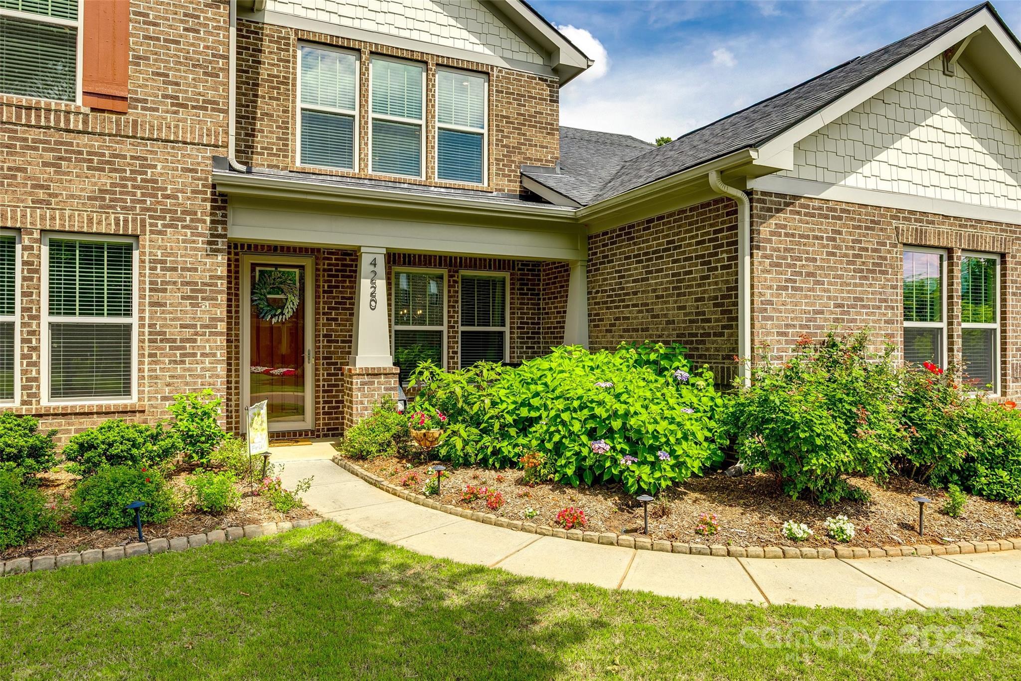 Property Photo: 4220 Thames Circle SC 29715