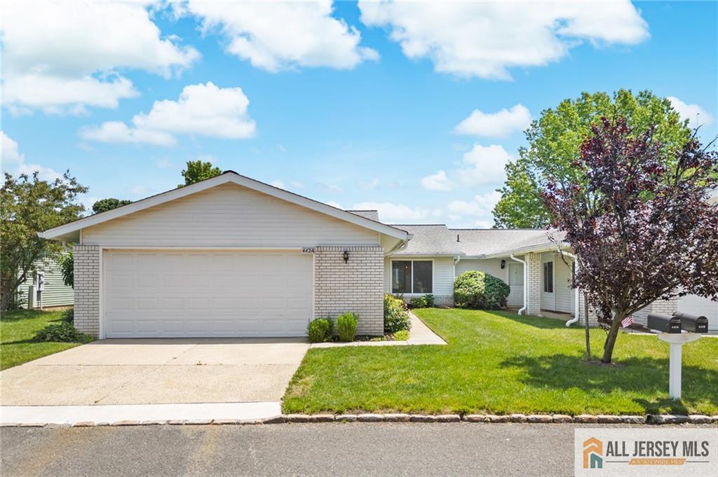 Property Photo: 442 Dahlia Plaza 442A NJ 08831