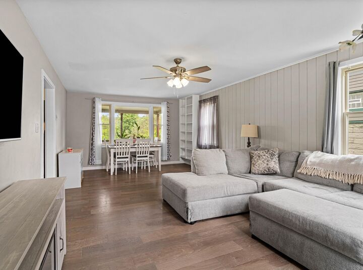 Property Photo: 207 E Logan Ave PA 15801