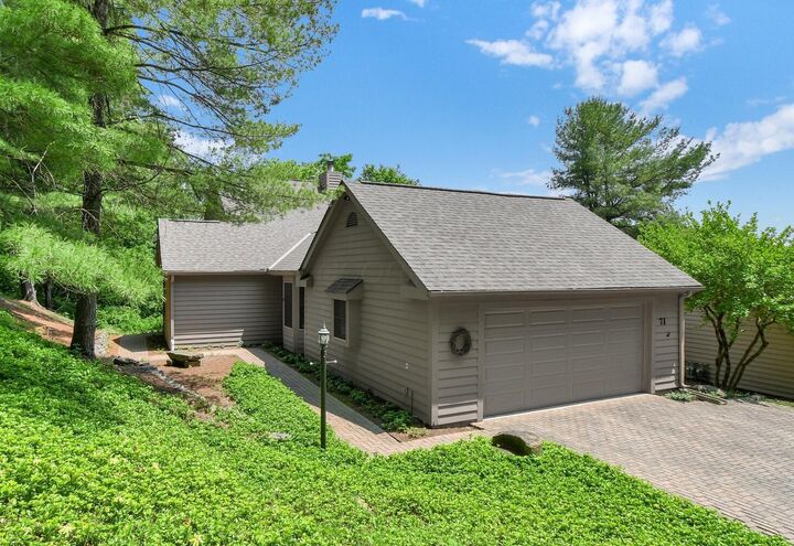 71 Donald Ross Drive  Granville OH 43023 photo