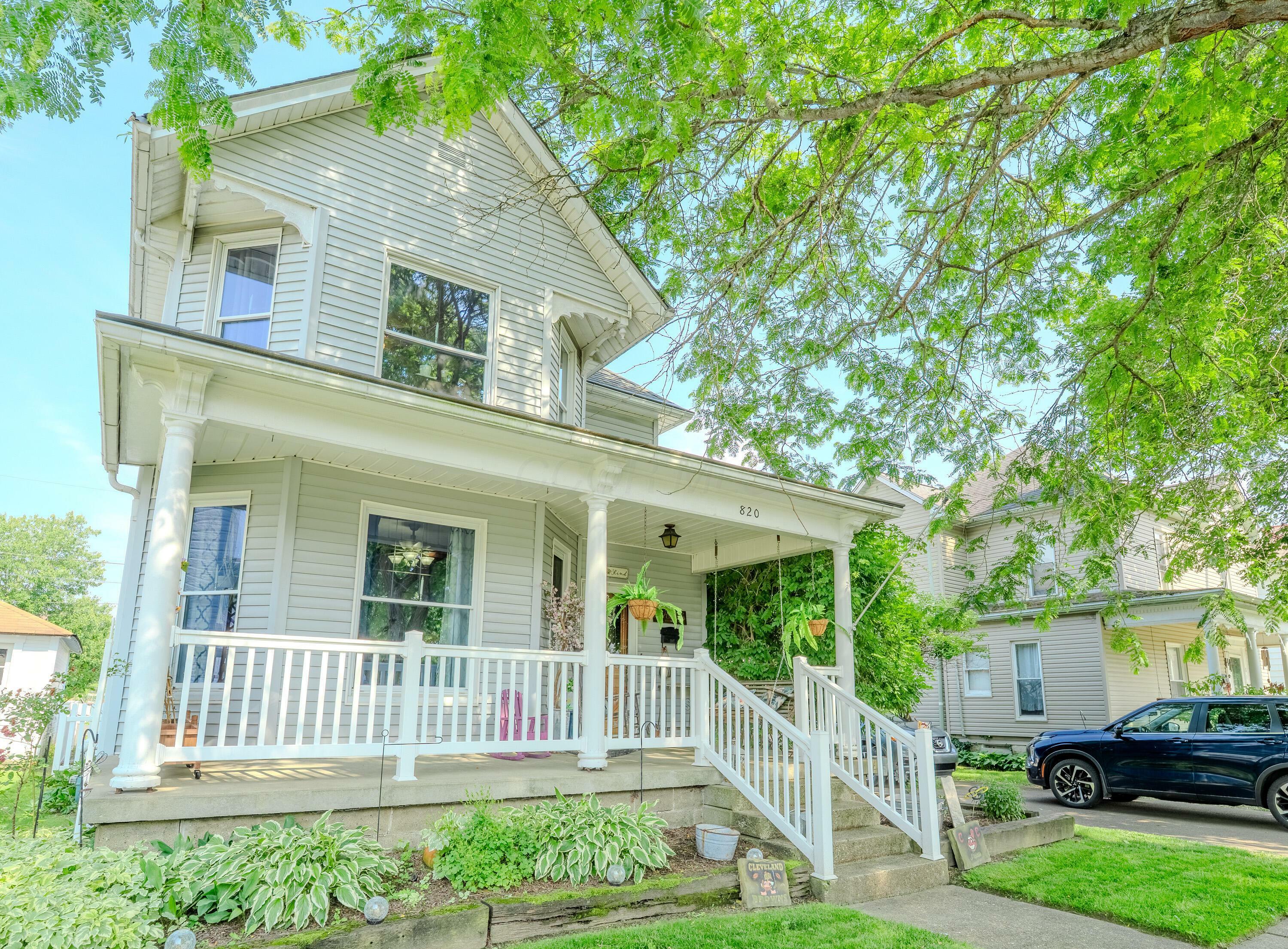 Property Photo: 820 Walnut Street OH 43724