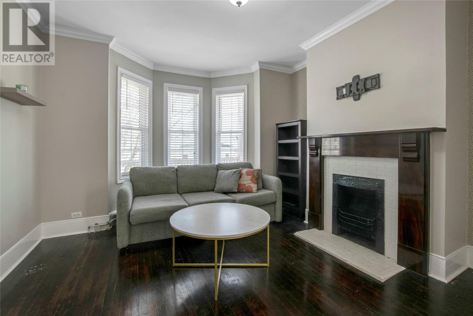 Photo de la propriété: 12 Golf Avenue NL A1C 5C6