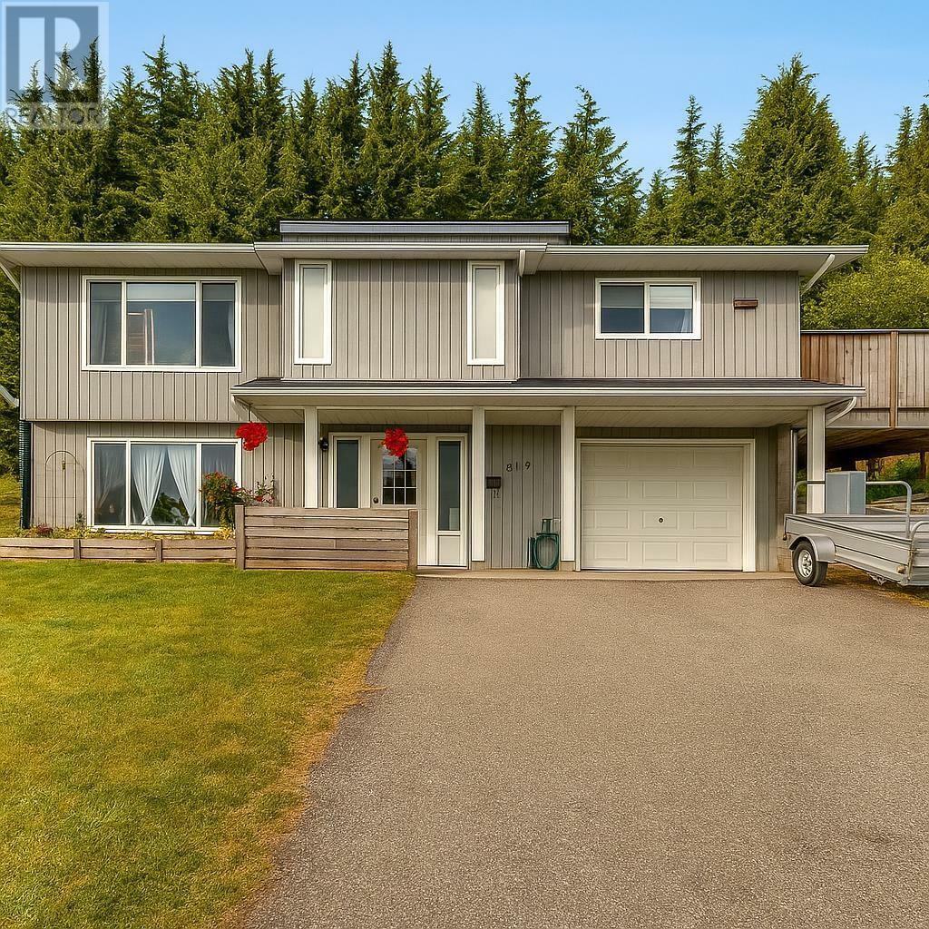 119 Angle Street  Kitimat BC V8C 2M9 photo