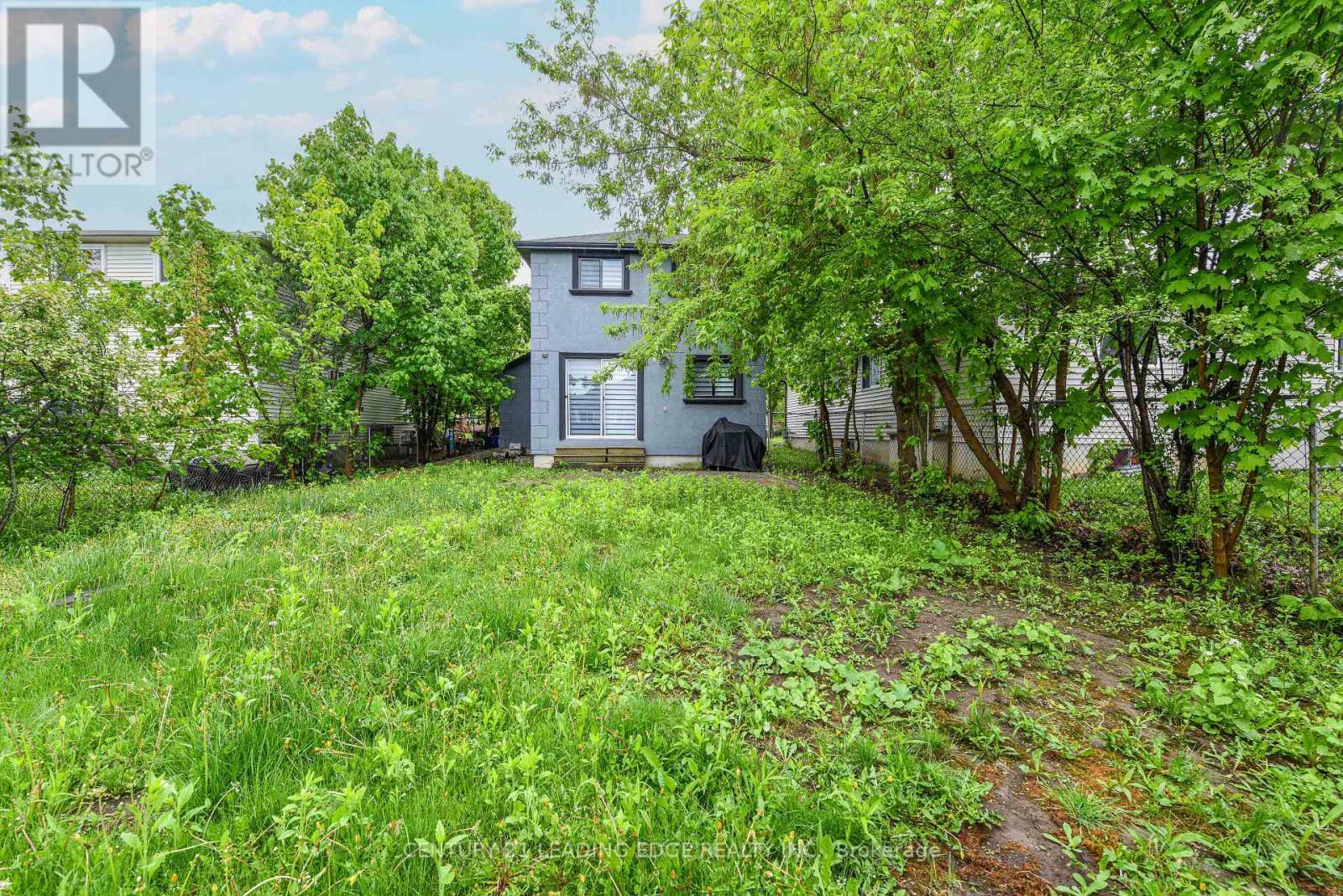 Property Photo: 169 Hickling Trail ON L4M 5V1