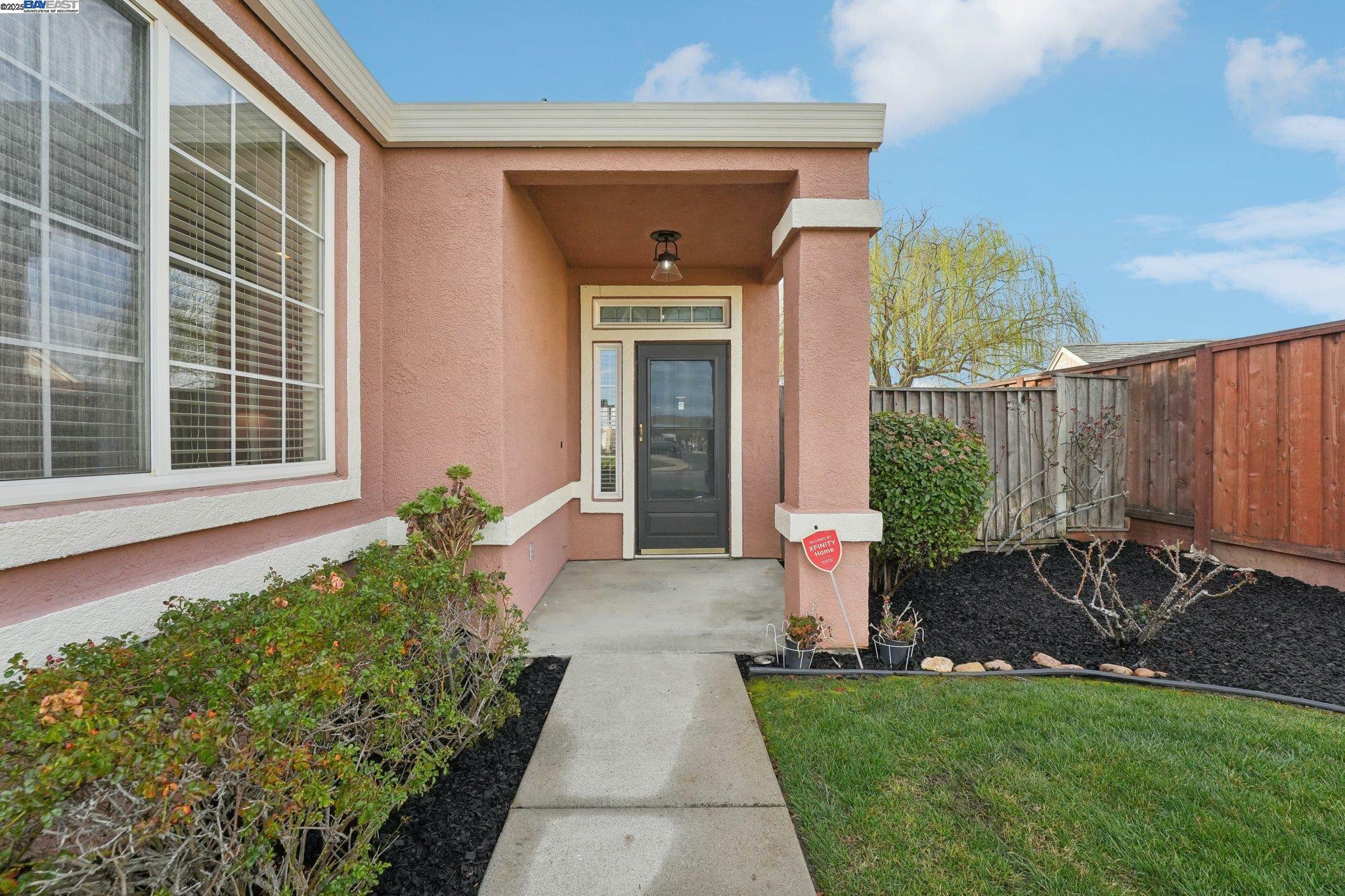 Property Photo:  2870 Gelding Ln  CA 94551 